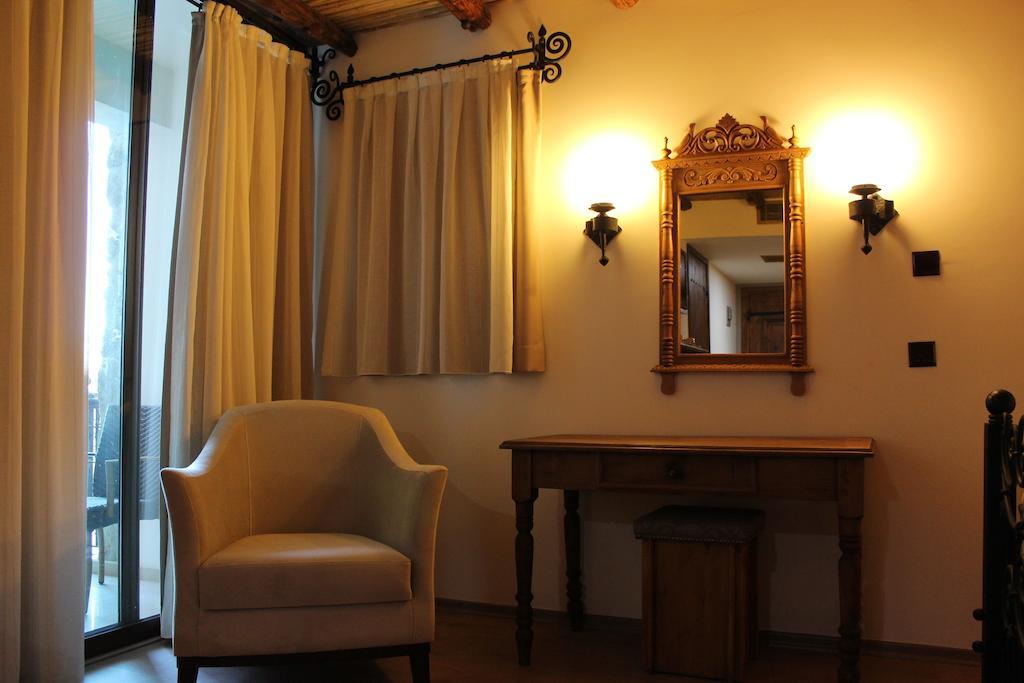 فندق كيرينيافي  فندق كوناك كيميرلي البوتيكي الغرفة الصورة
